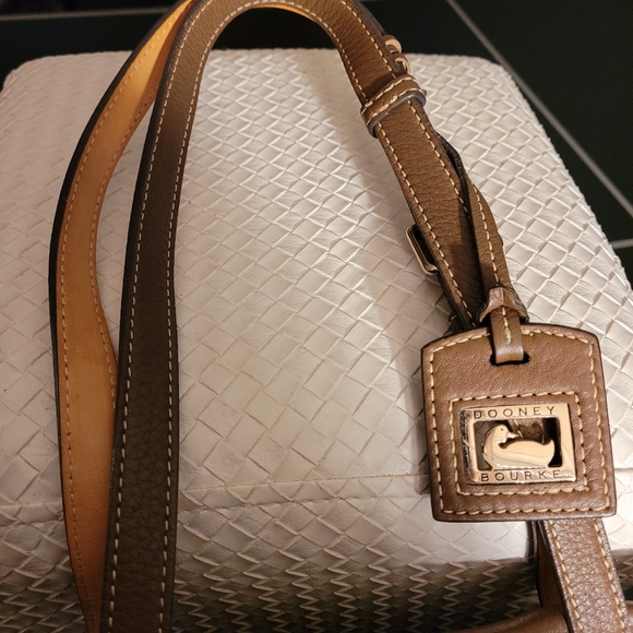 Dooney and Bourke purse - Picture 12 of 12